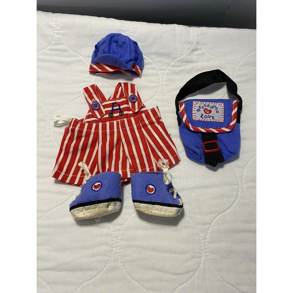Muffy VanderBear  Hoppy The Messanger Of Love -  Valentine Outfit